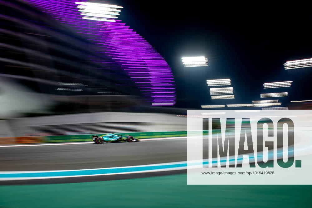 ABU DHABI, UNITED ARAB EMIRATES: Sebastian Vettel, racing for the Aston Martin F1 team during the 2022 Formula 1 Abu Dhabi Grand Prix at the Yas Marina Circuit in Abu Dhabi, United Arab Emirates.