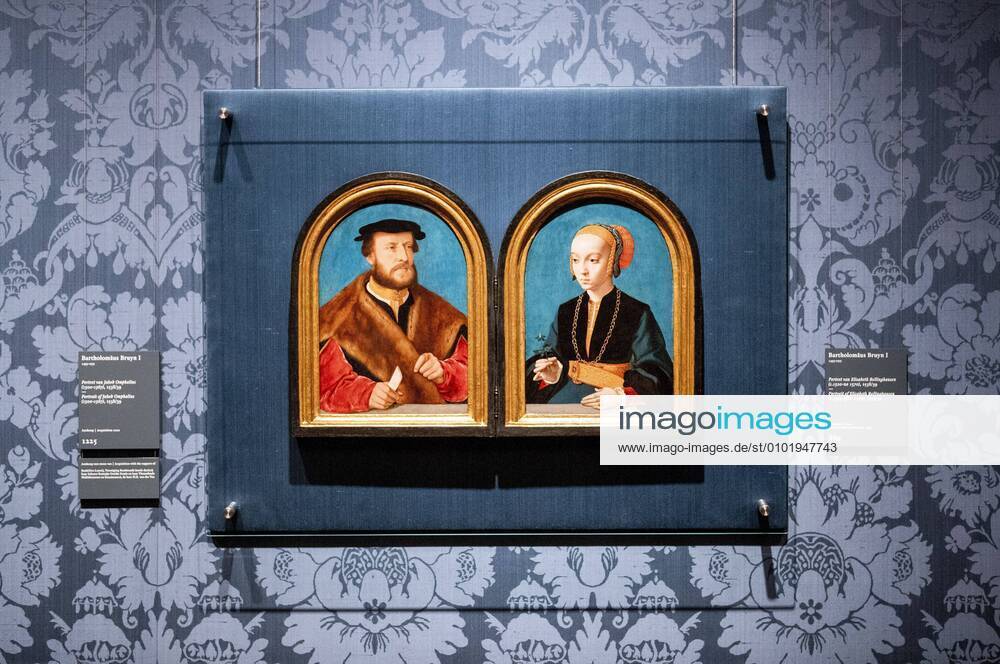 THE HAGUE - Portraits of Jakob Omphalius and Elisabeth Bellinghausen during the press presentation of the new addition to the Mauritshuis in The Hague, 30 June 2020. The acquisition brings a bridal couple back together that was separated at auction almost 125 years ago. The Cologne painter Bruyn immortalized Jacob and his fiancÃ e Elisabeth Bellinghausen, shortly before their marriage in 1539, on two panels that together form a diptych. ANP SEM VAN DER WAL