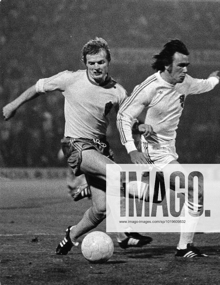 ARKIV 740903 Björn Andersson i aktion i en landskamp med svenska fotbollslandslaget. SVERIGE FOTBOLL