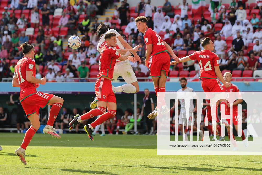 Wales v Iran 2022 FIFA World Cup, WM, Weltmeisterschaft, Fussball Ethan Ampadu of Wales (third from right) with a header during the 2022 FIFA World Cup Group B match at Ahmad Bin Ali Stadium, Al-Rayyan Content Not Available For UK Newspapers