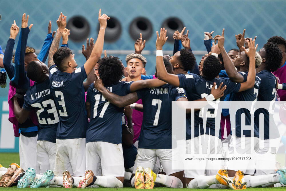 Players of Ecuador celebrate the 1-1 goal by Enner Valencia of Ecuador during the FIFA World Cup, WM, Weltmeisterschaft, Fussball 2022 football match between Netherlands and Ecuador on November 25, 2022 in Doha. Photo: Joel Marklund BILDBYRAN kod JM JM0388 bbeng fotboll football soccer fotball vm fotbolls-vm fotball-vm fotbolls-vm 2022 fifa world cup 2022 nederländerna holland netherlands ecuador jubel