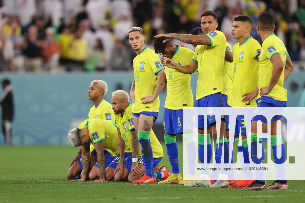 Croatia v Brazil : FIFA World Cup, WM, Weltmeisterschaft, Fussball 9 December 2022, Doha - FIFA World Cup Qatar 2022 - Quarter-Finals - Croatia v Brazil - Neymar of Brazil looks dejected after the penalty shoot out - Photo: Charlotte Wilson Offside. Doha Qatar