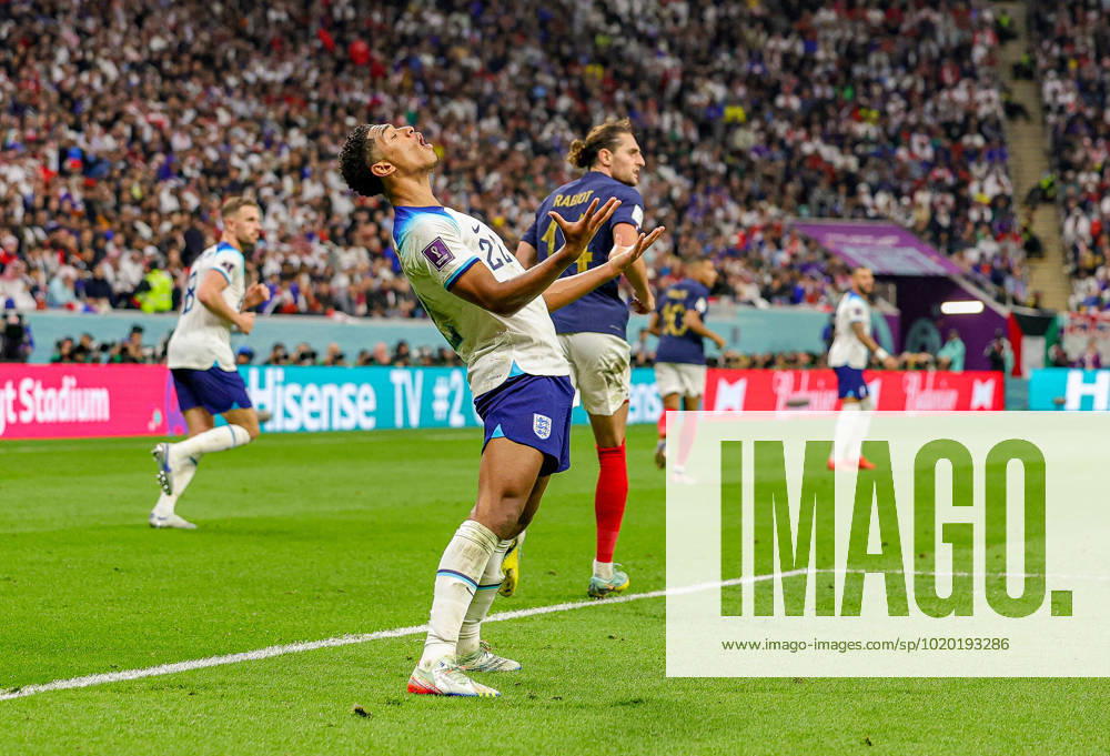 England v France 2022 FIFA World Cup, WM, Weltmeisterschaft, Fussball 10 12 2022. Quarter-finals Jude Bellingham (22) of England shows frustration during the 2022 FIFA World Cup quarter final match between England and France at Al Bayt Stadium, Al Khor, Qatar on 10 December 2022. Editorial use only ,