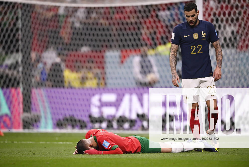 Foto Fabio Ferrari LaPresse 14 Dicembre 2022 Qatar - - Calcio - Mondiali 2022 Qatar - Francia vs Marocco - Semi Finale - Al-Bayt Stadium Nella foto: Ziyech Hakim (Morocco) - Th& xe9;o Hernandez (FRA) December 14, 2022 Qatar - Sport - Soccer - Qatar 2022- FIFA World Cup, WM, Weltmeisterschaft, Fussball - Francia vs Marocco - Group C - semi finals - Al-Bayt Stadium In the pic: Ziyech Hakim (Morocco) - Th& xe9;o Hernandez (FRA)