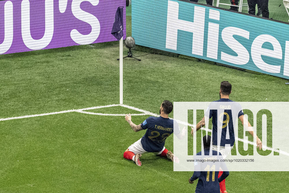 França x Marrocos AL-KHOR, AK - 14.12.2022: FRANÇA X MARROCOS - Theo Hernandez of France celebrates after scoring a goal (1-0) during the match between France and Morocco, valid for the World Cup semifinal, held at Al Bayt Stadium, Qatar. (Photo: Richard Callis Fotoarena) x2310938x RichardxCallis