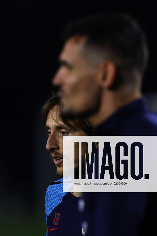 Croatia s players Luca Modric (L) and Dejan Lovren participate in their national team, Nationalteam s training session in Doha, Qatar, 15 December 2022. Croatia is to face Morocco in a FIFA World Cup, WM, Weltmeisterschaft, Fussball Qatar 2022 match for the third and fourth place on 17 December. Croatia s training session !ACHTUNG: NUR REDAKTIONELLE NUTZUNG!