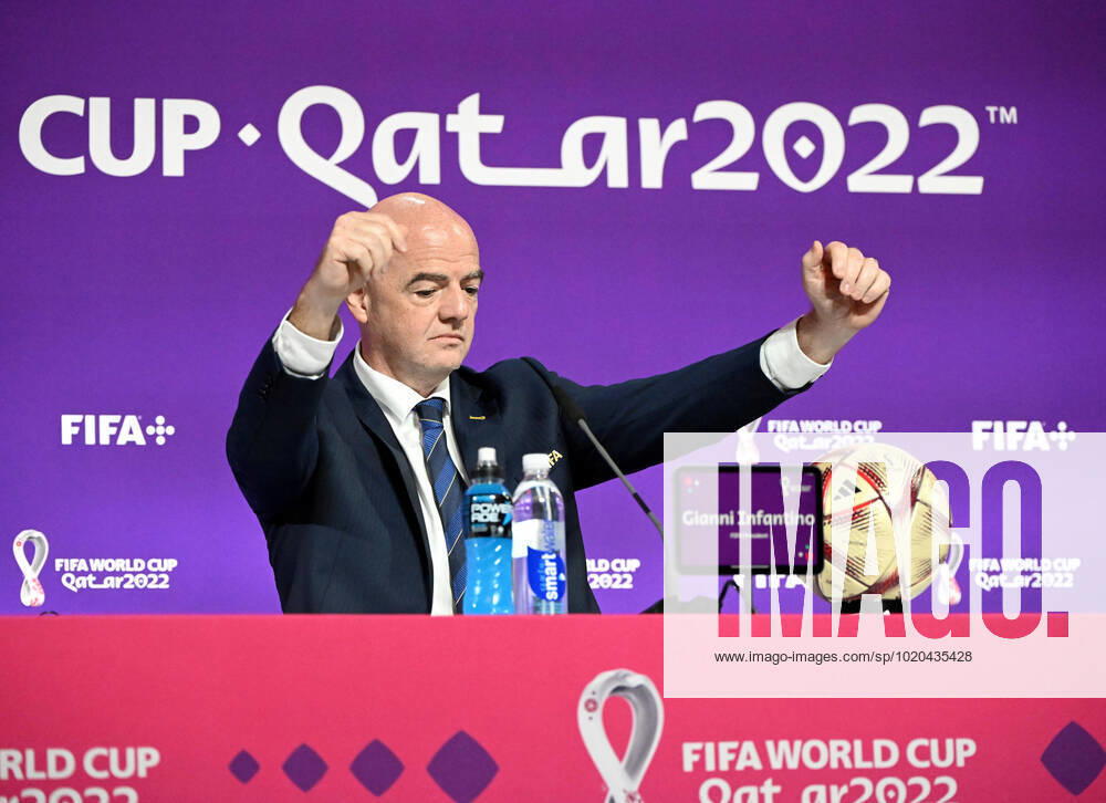Fussball, Herren, Saison 2022 23, WM in Katar, Doha, Pressekonferenz im Medienzentrum im Qatar National Convention Centre (QNCC), FIFA-Präsident Gianni Infantino, 16.12. 2022,