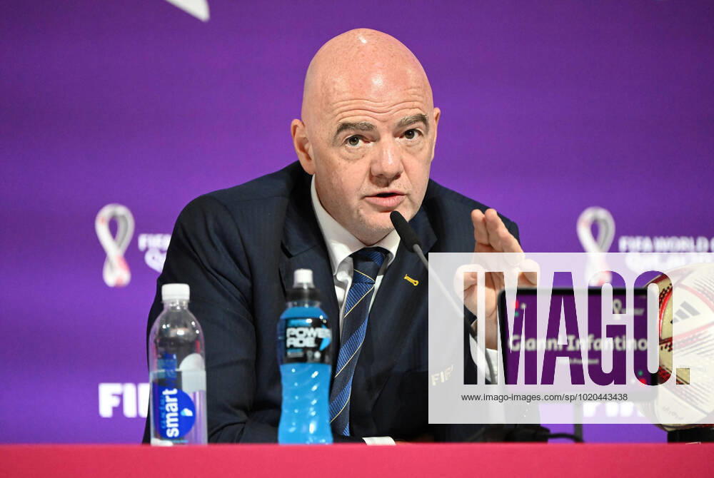 Fussball, Herren, Saison 2022 23, WM in Katar, Doha, Pressekonferenz im Medienzentrum im Qatar National Convention Centre (QNCC), FIFA-Präsident Gianni Infantino, 16.12. 2022,
