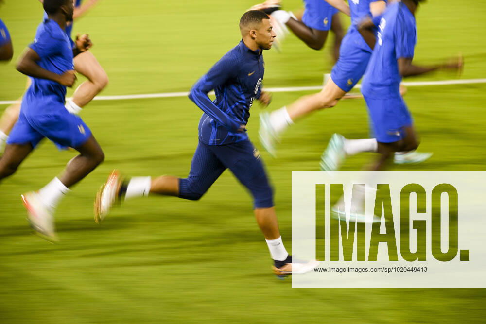 MBAPPE Kylian (FRA) FOOTBALL : Entrainement de l Equipe de France - coupe du Monde Qatar 2022 - 16 12 2022 JBAutissier Panoramic