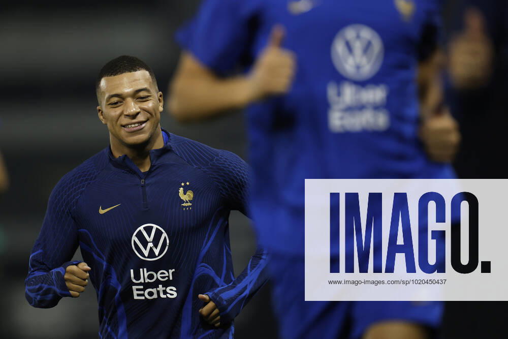 France s soccer player Kylian Mbappe participates in his national team, Nationalteam s training session in Doha, Qatar, 16 December 2022. France is to face Argentina on 18 December in the final match of FIFA World Cup, WM, Weltmeisterschaft, Fussball Qatar 2022. Francia s training session !ACHTUNG: NUR REDAKTIONELLE NUTZUNG!