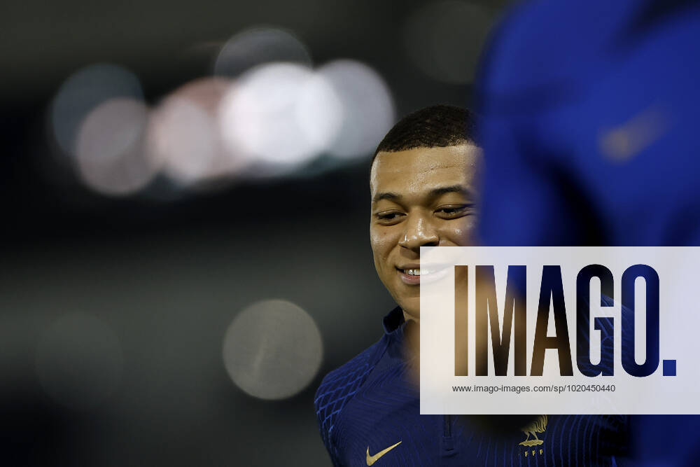 France s soccer player Kylian Mbappe participates in his national team, Nationalteam s training session in Doha, Qatar, 16 December 2022. France is to face Argentina on 18 December in the final match of FIFA World Cup, WM, Weltmeisterschaft, Fussball Qatar 2022. Francia s training session !ACHTUNG: NUR REDAKTIONELLE NUTZUNG!