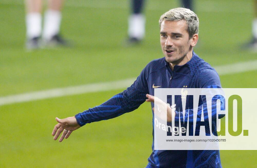 Mandatory Credit: Photo by Dave Shopland Shutterstock (13670207av) Antoine Griezmann of France France Training & press conference, PK, Pressekonferenz FIFA World Cup, WM, Weltmeisterschaft, Fussball 2022, Football, Al Sadd SC Stadium, Al Rayyan, Qatar - 16 Dec 2022 Editorial Use Only France Training & Press Conference, FIFA World Cup 2022, Football, Al Sadd SC Stadium, Al Rayyan, Qatar - 16 Dec 2022 Editorial Use Only