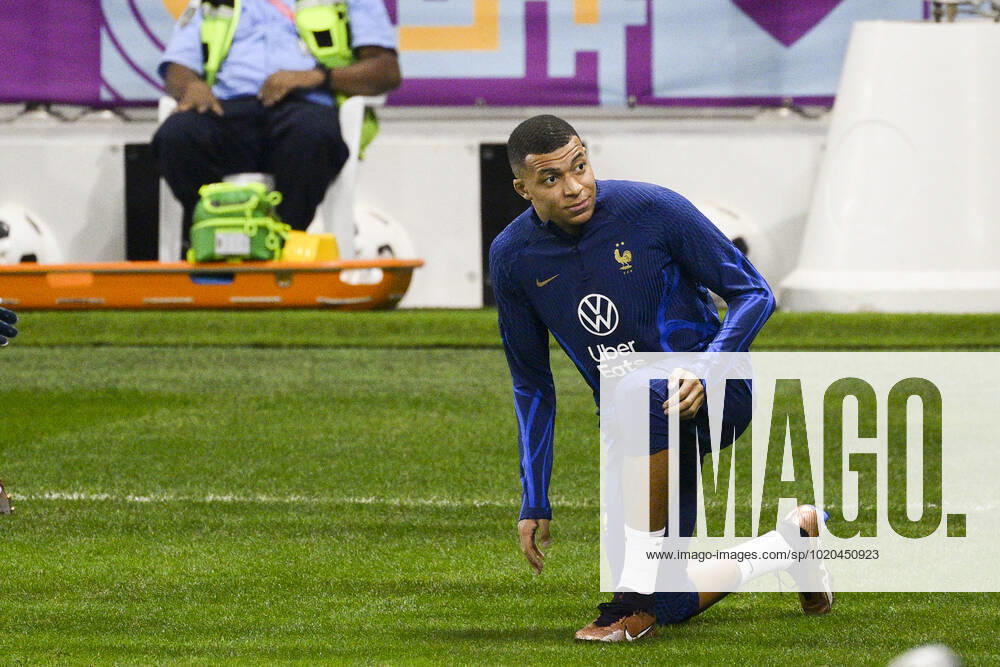 MBAPPE Kylian (FRA) FOOTBALL : Entrainement de l Equipe de France - coupe du Monde Qatar 2022 - 16 12 2022 JBAutissier Panoramic