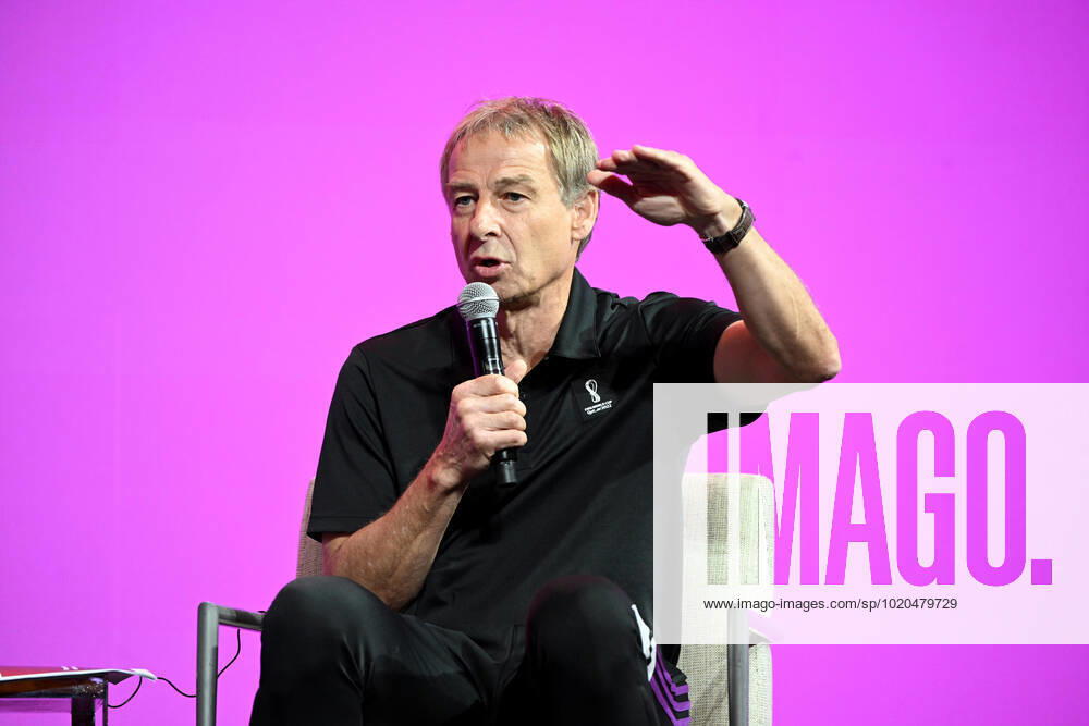 Fussball, Herren, Saison 2022 23, WM in Katar, Doha, Pressekonferenz der Technical Study Group der FIFA im Medienzentrum im Qatar National Convention Centre (QNCC), im Bild: Jürgen Klinsmann (FIFA Technical Study Group), 17.12. 2022,