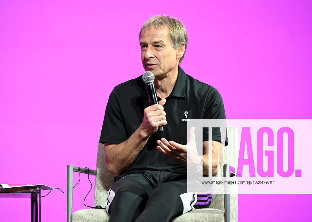 Fussball, Herren, Saison 2022 23, WM in Katar, Doha, Pressekonferenz der Technical Study Group der FIFA im Medienzentrum im Qatar National Convention Centre (QNCC), im Bild: Jürgen Klinsmann (FIFA Technical Study Group), 17.12. 2022,