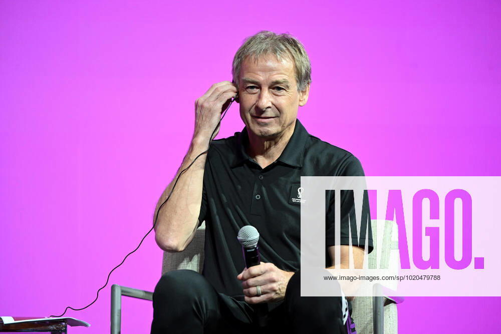 Fussball, Herren, Saison 2022 23, WM in Katar, Doha, Pressekonferenz der Technical Study Group der FIFA im Medienzentrum im Qatar National Convention Centre (QNCC), im Bild: Jürgen Klinsmann (FIFA Technical Study Group), 17.12. 2022,