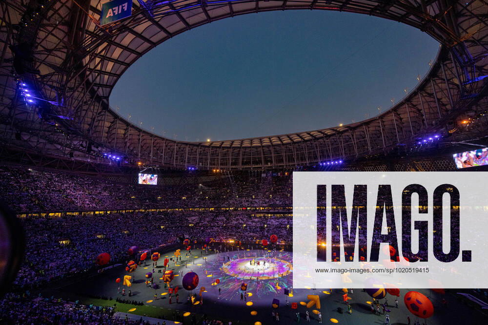 Football - FIFA World Cup, WM, Weltmeisterschaft, Fussball Qatar 2022 - Final - Argentina v France DOHA, QATAR - Sunday, December 18, 2022: Artists perform during the closing ceremony before the FIFA World Cup Qatar 2022 Final match between Argentina and France at the Lusail Stadium. AL-DAAYEN Lusail Stadium DOHA QATAR