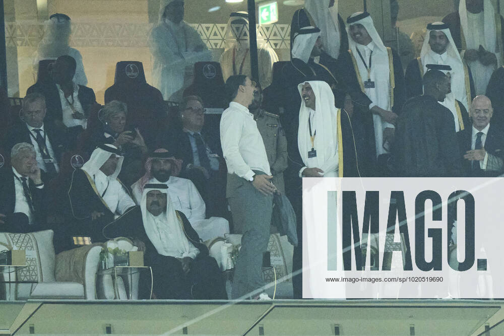 Argentina v France: Final - FIFA World Cup, WM, Weltmeisterschaft, Fussball Qatar 2022 Swedish footballer Zlatan Ibrahimovic talks with Qatar s Sheikh Tamim bin Hamad al-Thani prior to the FIFA World Cup Qatar 2022 Final match between Argentina and France at Lusail Stadium on December 18, 2022 in Lusail City, Qatar. Lusail City Qatar