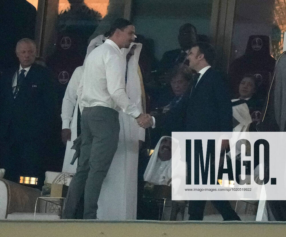 QAT, WM FIFA 2022, Finale, Argentinien vs Frankreich 18.12.2022, Lusail Iconic Stadium, Doha, QAT, WM FIFA 2022, Finale, Argentinien vs Frankreich, im Bild Zlatan Ibrahimovic mit Tamim bin Hamad Al Thani, dem Emir von Katar und dem französichen Staatspräsidenten Emmanuel Macron.