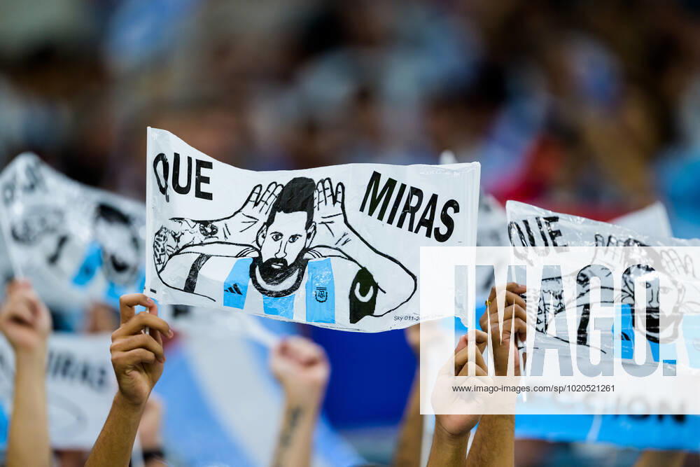 Fans of Argentina holding up signs quoting Lionel Messi during the FIFA World Cup, WM, Weltmeisterschaft, Fussball 2022 final between Argentina and France on December 18, 2022 in Doha. Photo: Joel Marklund BILDBYRAN kod JM JM0415 bbeng fotboll football soccer fotball vm fotbolls-vm fotball-vm fotbolls-vm 2022 fifa world cup 2022 final argentina frankrike france