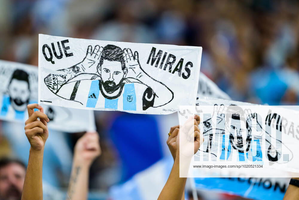 Fans of Argentina holding up signs quoting Lionel Messi during the FIFA World Cup, WM, Weltmeisterschaft, Fussball 2022 final between Argentina and France on December 18, 2022 in Doha. Photo: Joel Marklund BILDBYRAN kod JM JM0415 bbeng fotboll football soccer fotball vm fotbolls-vm fotball-vm fotbolls-vm 2022 fifa world cup 2022 final argentina frankrike france