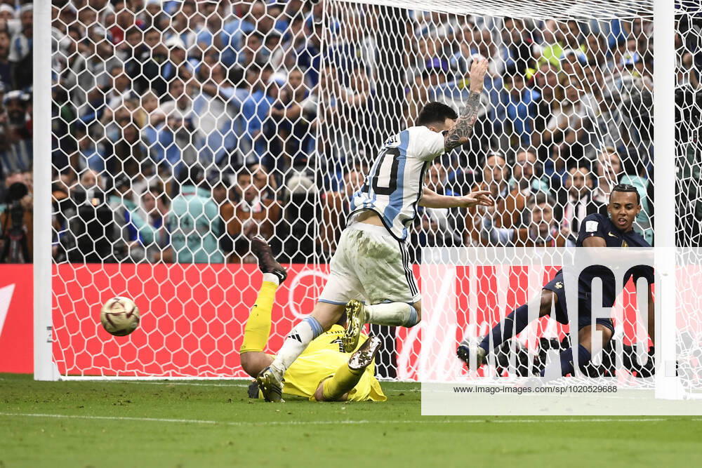 Foto Fabio Ferrari LaPresse - 18 Dicembre 2022 Lusail, Qatar - - Calcio - Qatar 2022 - Coppa del Mondo Fifa - Argentina vs Francia - Finale - Lusail Iconic Stadium - Nella foto: esultanza Lionel Messi (Argentina) 3-2 December 18, 2022 Lusail, Qatar - sport - Soccer - Qatar 2022- FIFA World Cup, WM, Weltmeisterschaft, Fussball - Argentina vs Francia - Final - Lusail Iconic Stadium In the pic: joy Lionel Messi (Argentina) 3-2