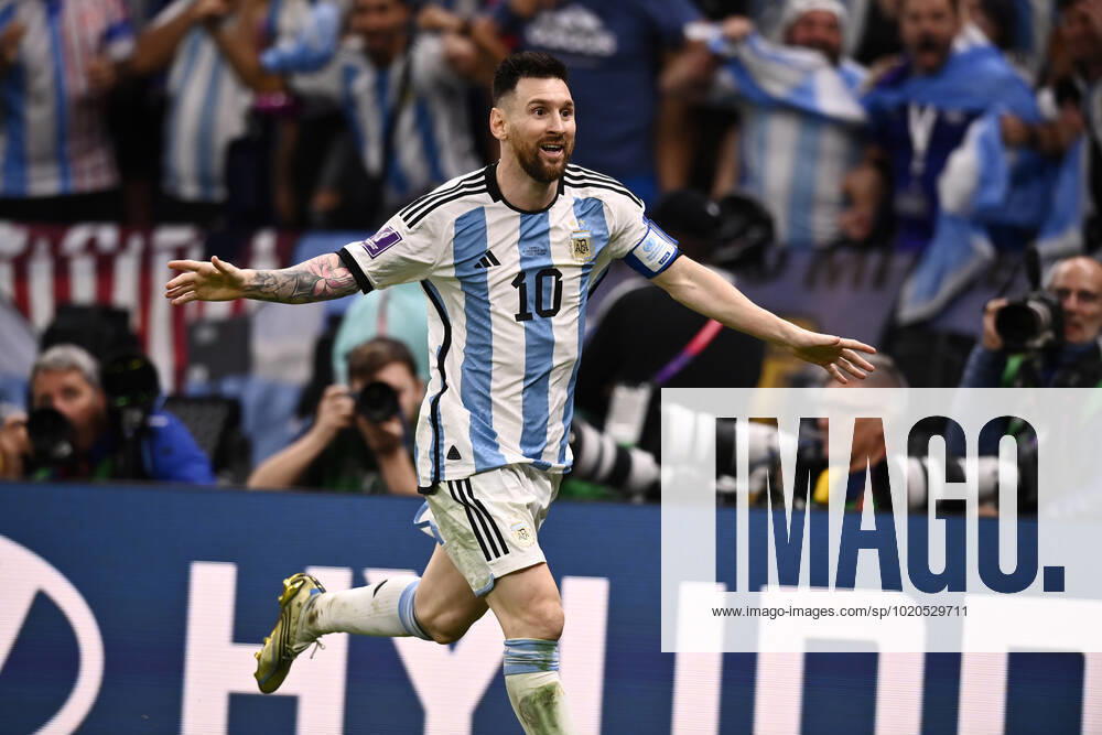 Foto Fabio Ferrari LaPresse - 18 Dicembre 2022 Lusail, Qatar - - Calcio - Qatar 2022 - Coppa del Mondo Fifa - Argentina vs Francia - Finale - Lusail Iconic Stadium - Nella foto: esultanza Lionel Messi (Argentina) 3-2 December 18, 2022 Lusail, Qatar - sport - Soccer - Qatar 2022- FIFA World Cup, WM, Weltmeisterschaft, Fussball - Argentina vs Francia - Final - Lusail Iconic Stadium In the pic: joy Lionel Messi (Argentina) 3-2