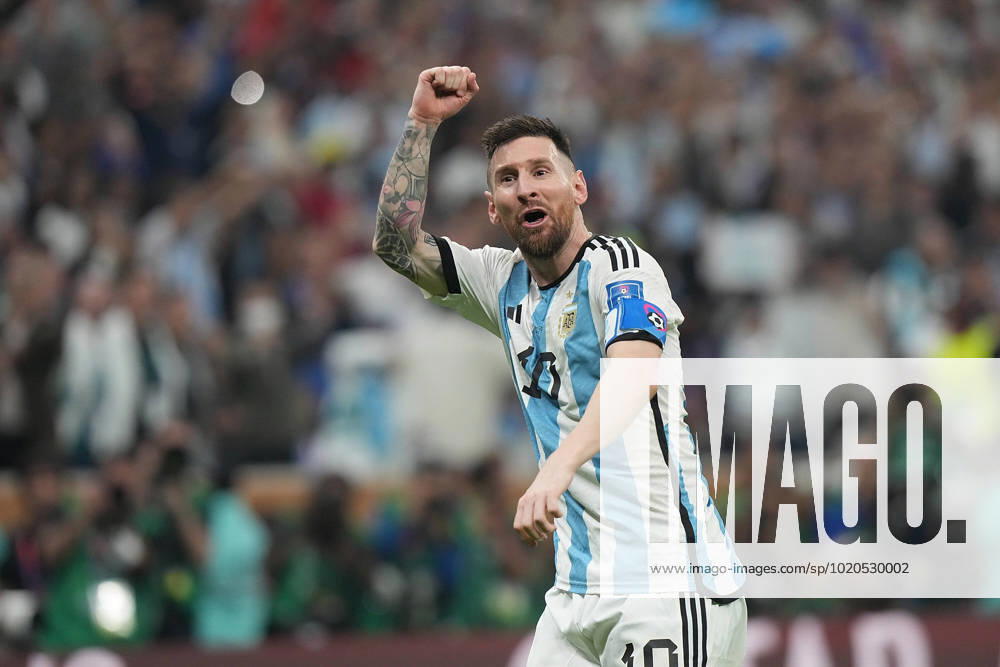 QAT, WM FIFA 2022, Finale, Argentinien vs Frankreich 18.12.2022, Lusail Iconic Stadium, Doha, QAT, WM FIFA 2022, Finale, Argentinien vs Frankreich, im Bild Argentina s forward Lionel Messi freut sich über das Tor zum 3:2.