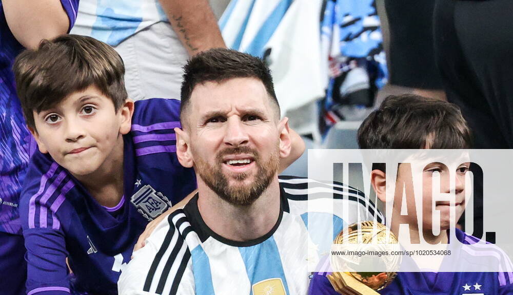 QATAR, LUSAIL - DECEMBER 18, 2022: Argentina captain Lionel Messi celebrates with his family during the trophy ceremony for the 2022 FIFA World Cup, WM, Weltmeisterschaft, Fussball final football match between Argentina and France at Lusail Iconic Stadium. Argentina won 3-3 (4-2) in a penalty shootout. Sergei Bobylev TASS 56488077