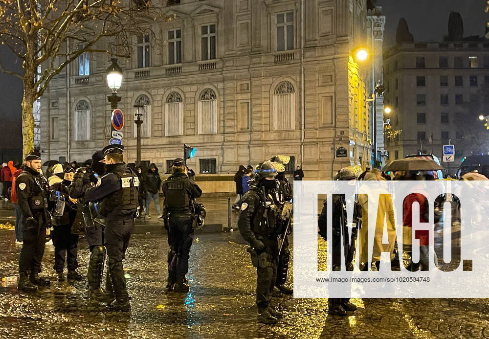 FRANCE, PARIS - DECEMBER 18, 2022: The police are seen in central Paris after France lost to Argentina 3-3 (4-2) in a penalty shootout in the 2022 FIFA World Cup, WM, Weltmeisterschaft, Fussball final in Qatar. Dmitry Orlov TASS 56488352