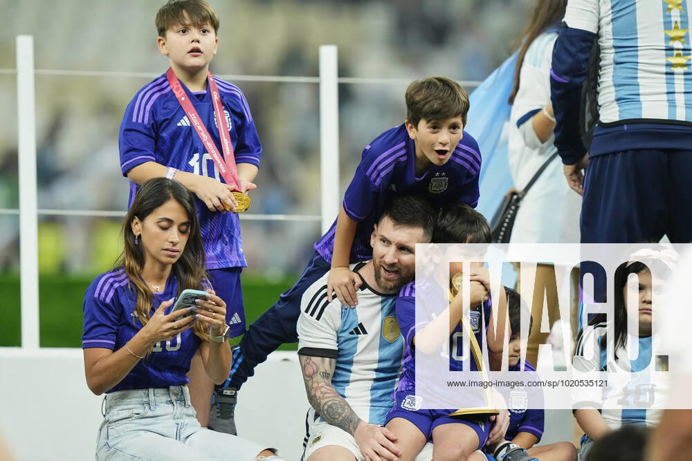 Argentina v France: Final - FIFA World Cup, WM, Weltmeisterschaft, Fussball Qatar 2022 Lionel Messi of Argentina celebrates with his family after the FIFA World Cup Qatar 2022 Final match between Argentina and France at Lusail Stadium on December 18, 2022 in Lusail City, Qatar. Lusail City Qatar