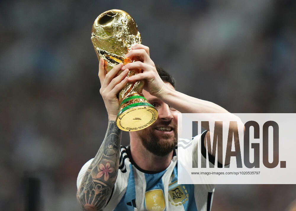 QAT: Argentina v France. FIFA World Cup, WM, Weltmeisterschaft, Fussball Qatar 2022. Final Lionel Messi of Argentina with the World Cup trophy during the FIFA World Cup Qatar 2022 match, Final, between Argentina and France played at Lusail Stadium on Dec 18, 2022 in Lusail, Qatar.