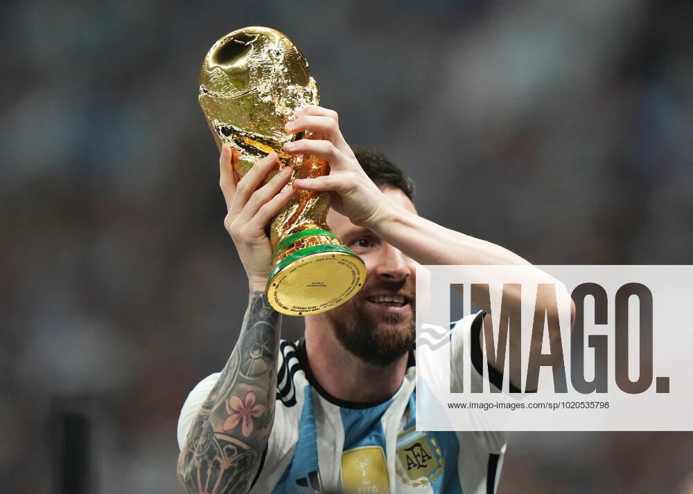 QAT: Argentina v France. FIFA World Cup, WM, Weltmeisterschaft, Fussball Qatar 2022. Final Lionel Messi of Argentina with the World Cup trophy during the FIFA World Cup Qatar 2022 match, Final, between Argentina and France played at Lusail Stadium on Dec 18, 2022 in Lusail, Qatar.