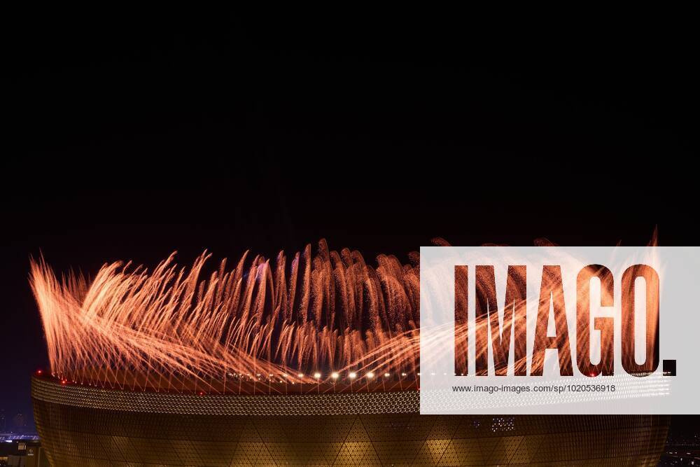 FIFA World Cup, WM, Weltmeisterschaft, Fussball Qatar 2022 Argentina vs France Final Fireworks during the game Argentina vs France, corresponding to the great final of the FIFA World Cup Qatar 2022, at Lusail Stadium, Lusail, Doha, on December 18, 2022. <br><br> Pirotecnia durante el partido Argentina vs Francia, correspondiente a la gran final de la Copa Mundial de la FIFA Catar 2022, en el Estadio Lusail, Lusail, Doha, el 18 de Diciembre de 2022 LUSAIL DOHA QATAR