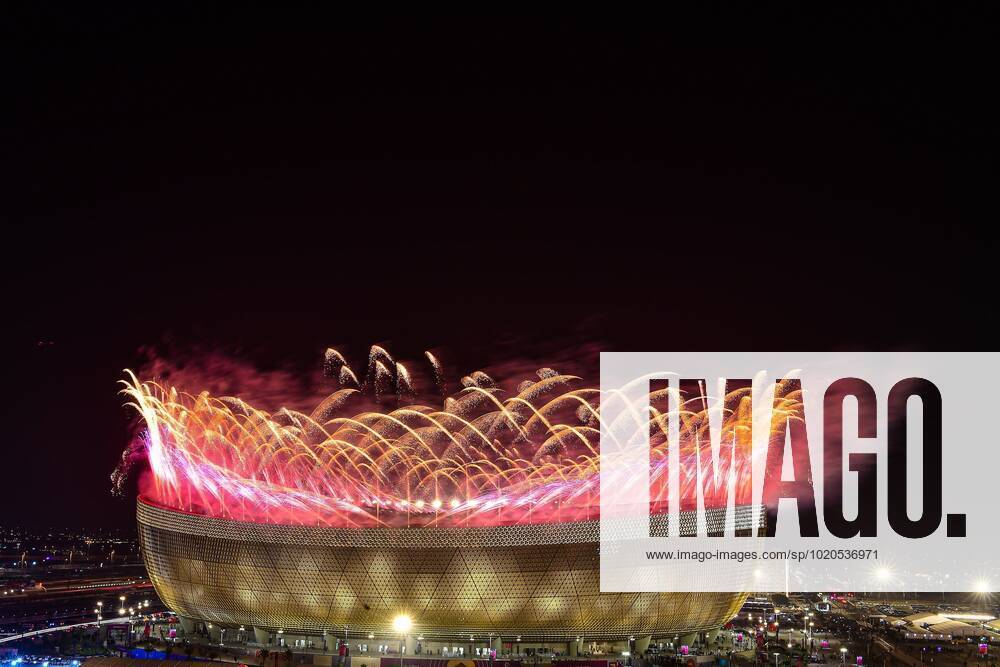 FIFA World Cup, WM, Weltmeisterschaft, Fussball Qatar 2022 Argentina vs France Final Fireworks during the game Argentina vs France, corresponding to the great final of the FIFA World Cup Qatar 2022, at Lusail Stadium, Lusail, Doha, on December 18, 2022. <br><br> Pirotecnia durante el partido Argentina vs Francia, correspondiente a la gran final de la Copa Mundial de la FIFA Catar 2022, en el Estadio Lusail, Lusail, Doha, el 18 de Diciembre de 2022 LUSAIL DOHA QATAR