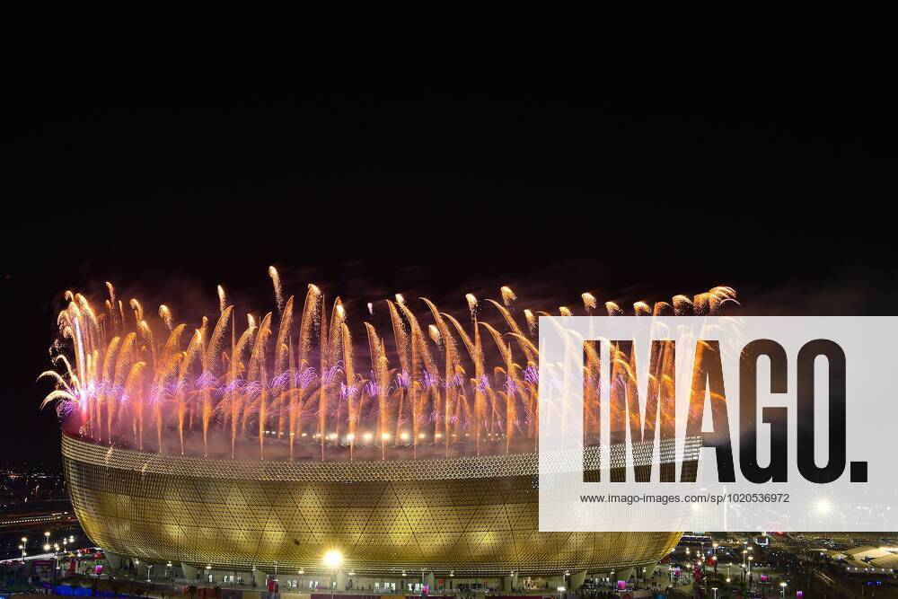 FIFA World Cup, WM, Weltmeisterschaft, Fussball Qatar 2022 Argentina vs France Final Fireworks during the game Argentina vs France, corresponding to the great final of the FIFA World Cup Qatar 2022, at Lusail Stadium, Lusail, Doha, on December 18, 2022. <br><br> Pirotecnia durante el partido Argentina vs Francia, correspondiente a la gran final de la Copa Mundial de la FIFA Catar 2022, en el Estadio Lusail, Lusail, Doha, el 18 de Diciembre de 2022 LUSAIL DOHA QATAR