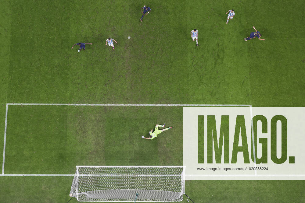 (221218) -- LUSAIER, Dec. 18, 2022 -- Kylian Mbappe (1st R) of France scores during the Final between Argentina and France at the 2022 FIFA World Cup, WM, Weltmeisterschaft, Fussball at Lusail Stadium in Lusail, Qatar, Dec. 18, 2022. ) (SP)QATAR-LUSAIL-2022 WORLD CUP-FINAL-ARG VS FRA LixMing