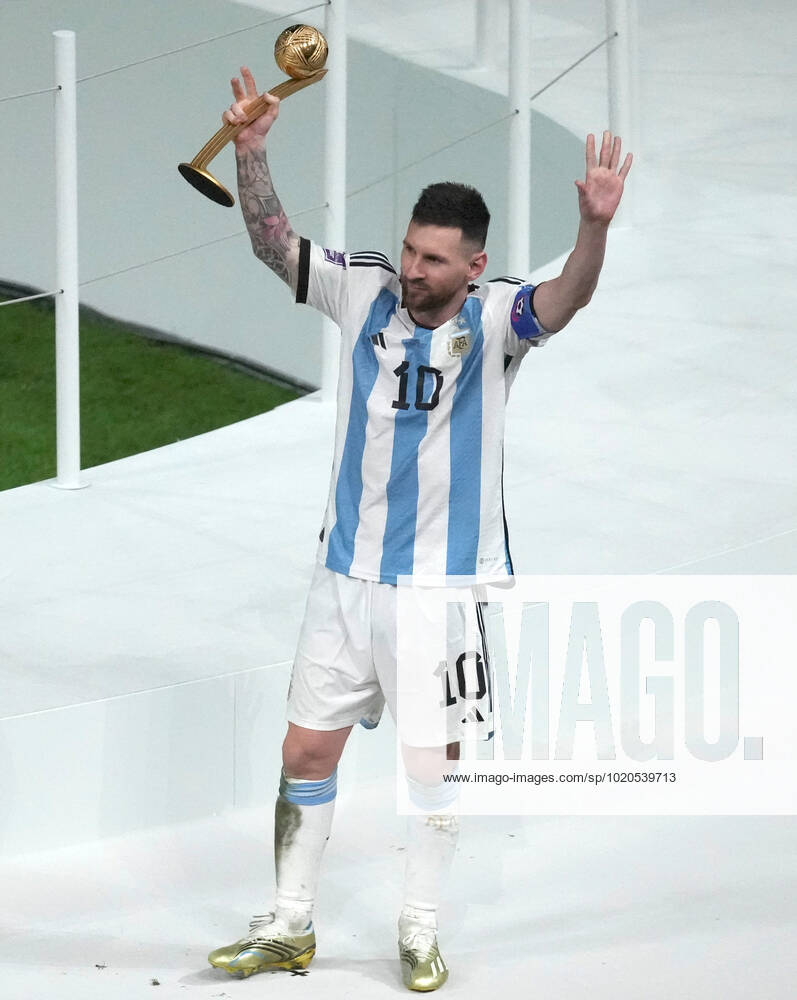 (221219) -- LUSAIL, Dec. 18, 2022 -- Lionel Messi of Argentina celebrates his golden ball award during the awarding ceremony of the 2022 FIFA World Cup, WM, Weltmeisterschaft, Fussball at Lusail Stadium in Lusail, Qatar, Dec. 18, 2022. ) (SP)QATAR-LUSAIL-2022 WORLD CUP-FINAL-ARG VS FRA PanxYulong