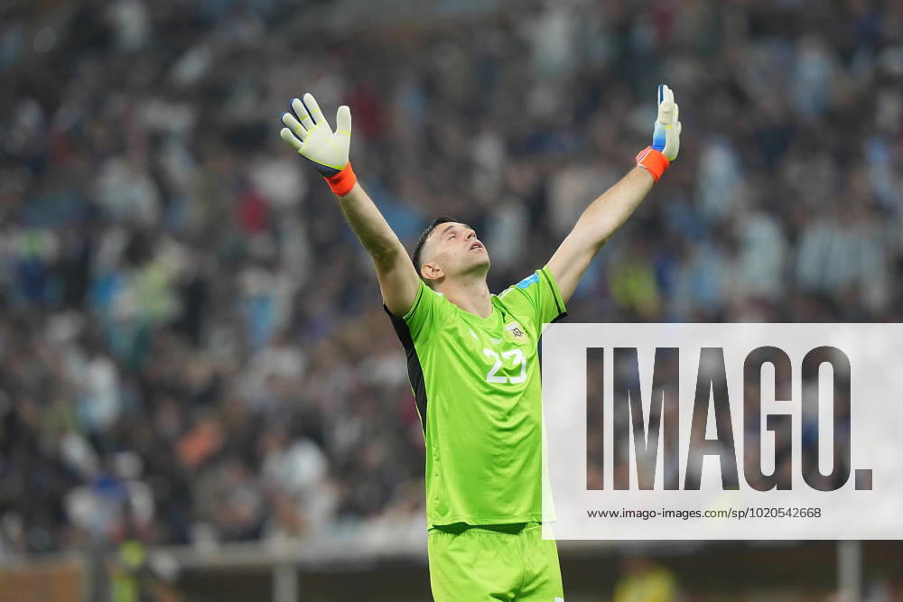 QAT, WM FIFA 2022, Finale, Argentinien vs Frankreich 18.12.2022, Lusail Iconic Stadium, Doha, QAT, WM FIFA 2022, Finale, Argentinien vs Frankreich, im Bild Argentina s goalkeeper Emiliano Martinez .