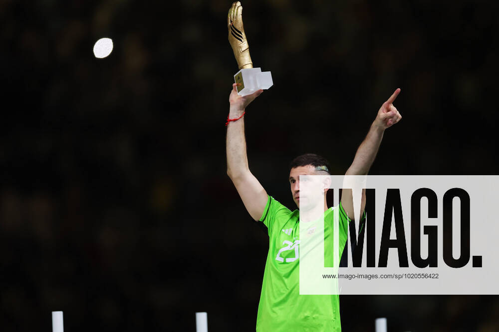 Emiliano Martinez (ARG), DECEMBER 18, 2022 - Football Soccer : FIFA World Cup, WM, Weltmeisterschaft, Fussball Qatar 2022 award ceremony at Lusail Stadium in Lusail, Qatar. Noxthirdxpartyxsales (206638586)