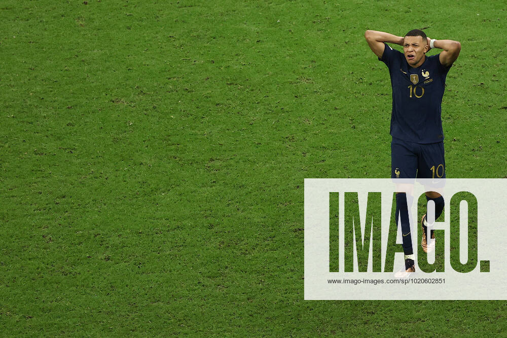 The Final : FIFA World Cup, WM, Weltmeisterschaft, Fussball 18 December 2022, Lusail City - FIFA World Cup Qatar 2022 - Final - Argentina v France - Kylian Mbappe of France reacts after missing a chance - Photo: Charlotte Wilson Offside. Doha Qatar