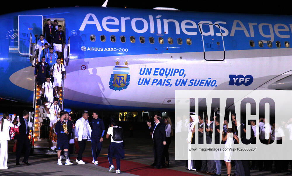 ciudad Autonoma, Buenos aires, Argentina: Argentina world champion of the Qatar cup 2022 arrived in argentina at the ezeiza airport ciudad Autónoma Argentina - ZUMAc230 0196964973st