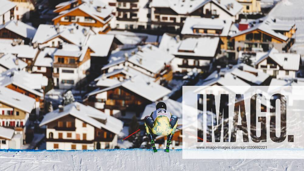 KW51 FREE STYLE - FIS SX WC Innichen INNICHEN,ITALY,20.DEC.22 - FREESTYLE SKIING - FIS World Cup, Ski Cross, ladies, men, qualification. Image shows Niklas Bachsleitner (GER). GEPAxpictures xDanielxGoetzhaber