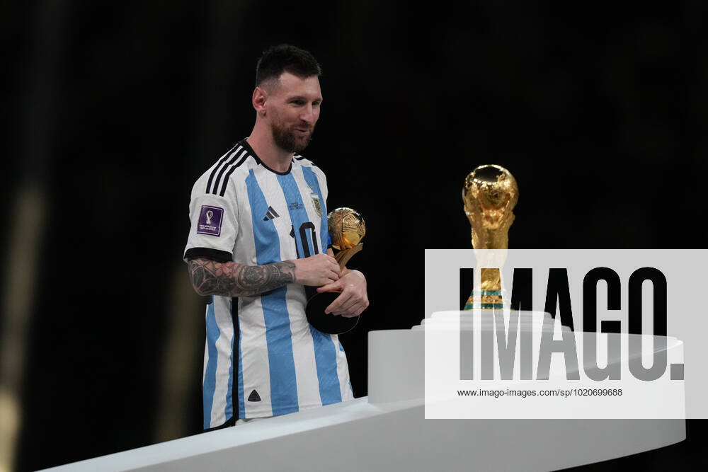Player of Argentina Lionel Messi receives the World Cup 2022 Golden Ball award after the FIFA World Cup, WM, Weltmeisterschaft, Fussball Qatar 2022 Final match between Argentina and France on December 18, 2022, at Lusail Iconic Stadium in Lusail, Qatar. (Photo by Florencia Tan Jun PxImages Icon Sportswire) SOCCER: DEC 18 FIFA World Cup Final - France v Argentina Icon221218101
