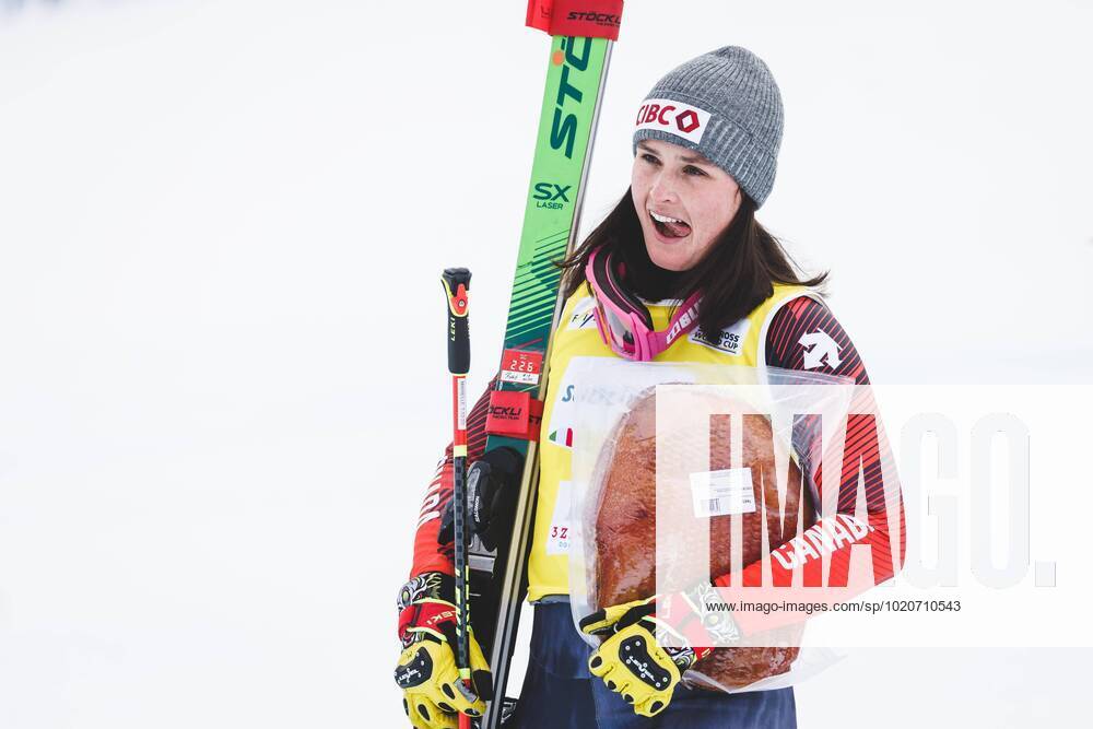 KW51 FREE STYLE - FIS SX WC Innichen INNICHEN,ITALY,21.DEC.22 - FREESTYLE SKIING - FIS World Cup, Ski Cross, ladies, men. Image shows Marielle Thompson (CAN). GEPAxpictures xDanielxGoetzhaber