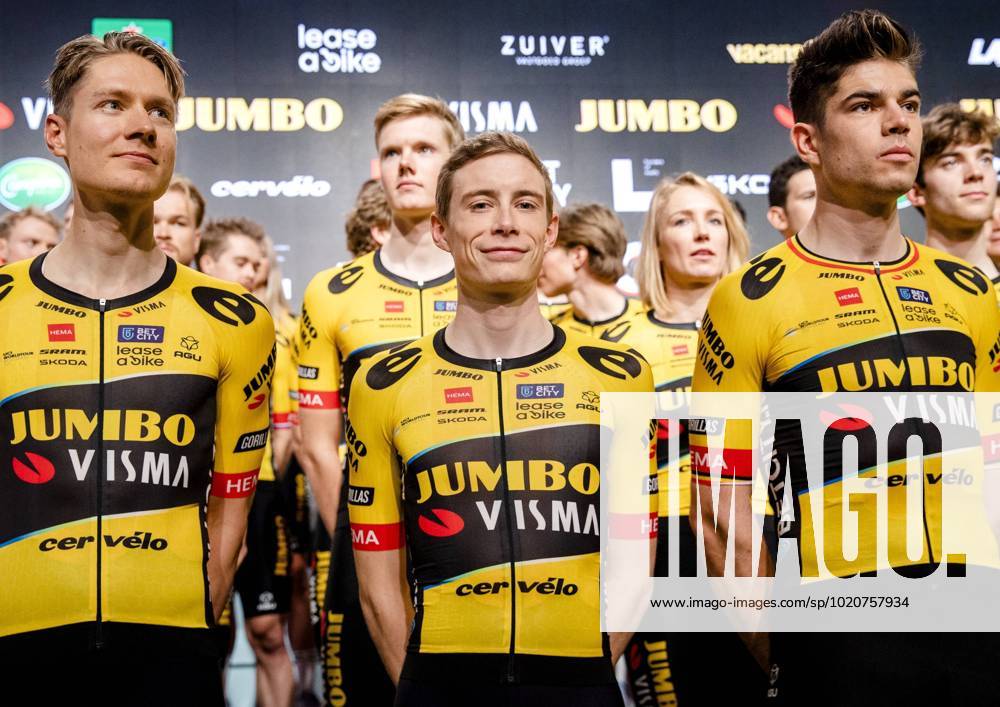KW51 AMSTERDAM - Wilco Kelderman, Jonas Vingegaard and Wout van Aert (VLNR) during the team presentation of the Team Jumbo-Visma 2023 cycling teams. ANP SEM VAN DER WAL ANPxSportx IVx