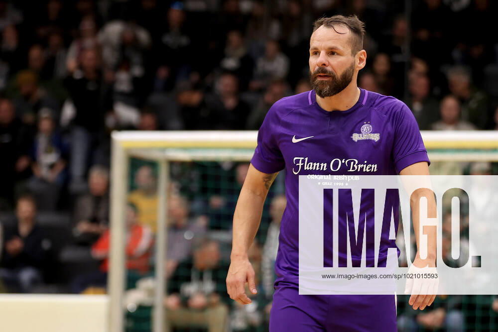 SOCCER - Lions Benefiz Turnier GRAZ,AUSTRIA,27.DEC.22 - SOCCER - Lions Benefiz Legenden Hallenfussball Turnier. Image shows Roman Wallner (A.Wien). GEPAxpictures Oberlaender