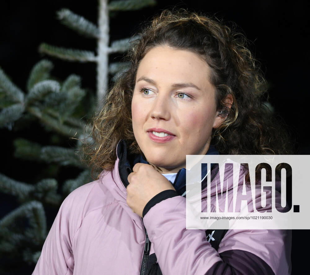 Auch nach ihrer erfolgreichen Biathlon Kariere wird die zwqeifache Olympiasiegerin Laura Dahlmeier ihrer Sportart treu bleiben. Als Expertin wird sie auch weiterhin für das ZDF vom Biathlon berichten. 28.12. 2022 Laura Dahlmeier - Biathlon