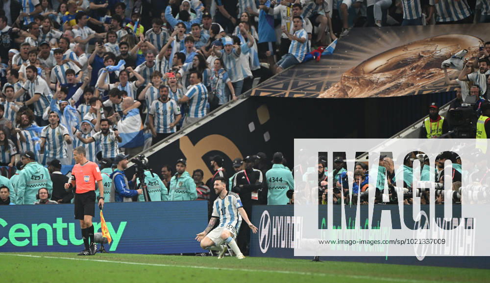 Fussball, Herren, Saison 2022 23, WM in Katar, Finale, Argentinien - Frankreich (2:2, 3:3 n. V, 4:2 i. E.) im Lusail Iconic Stadium in Lusail, Lionel Messi (Argentinien), Jubel nach Tor zum 3:2, 18.12. 2022,