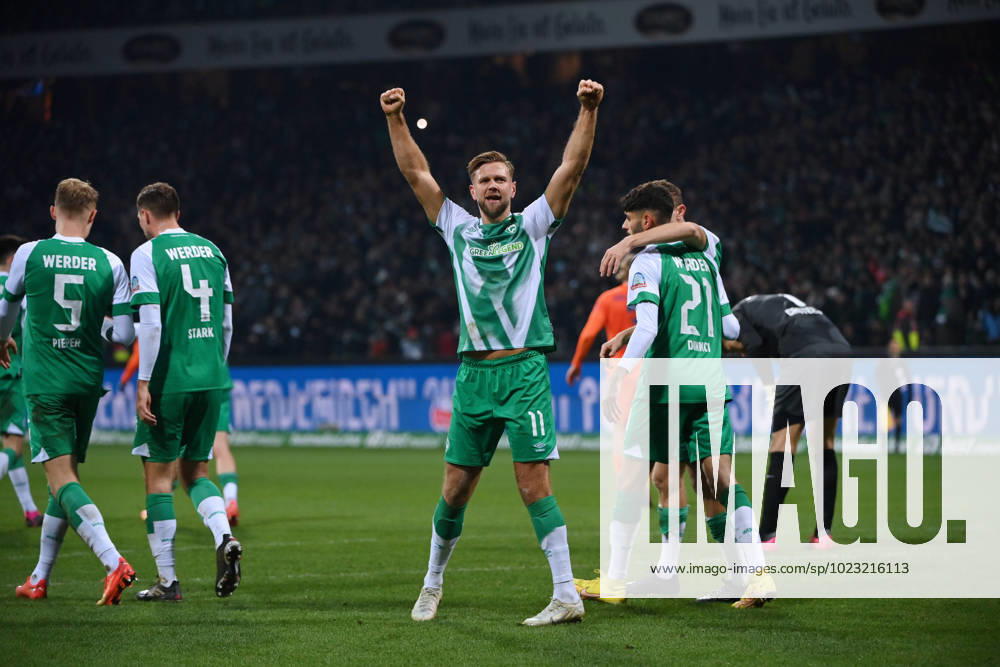 Jubel Niclas Füllkrug (Werder Bremen) nach seinem Tor zum 2:0 28.01.2023, Fussball GER, Saison 2022 2023, 1. Bundesliga, 18. Spieltag, SV Werder Bremen - VfL Wolfsburg Bremen Weserstadion Nordrhein Westfalen Deutschland